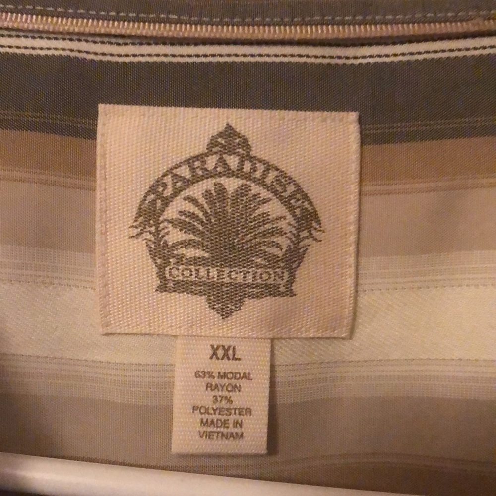 Men's Striped Casual Button Down Shirt - Picture 3 of 4